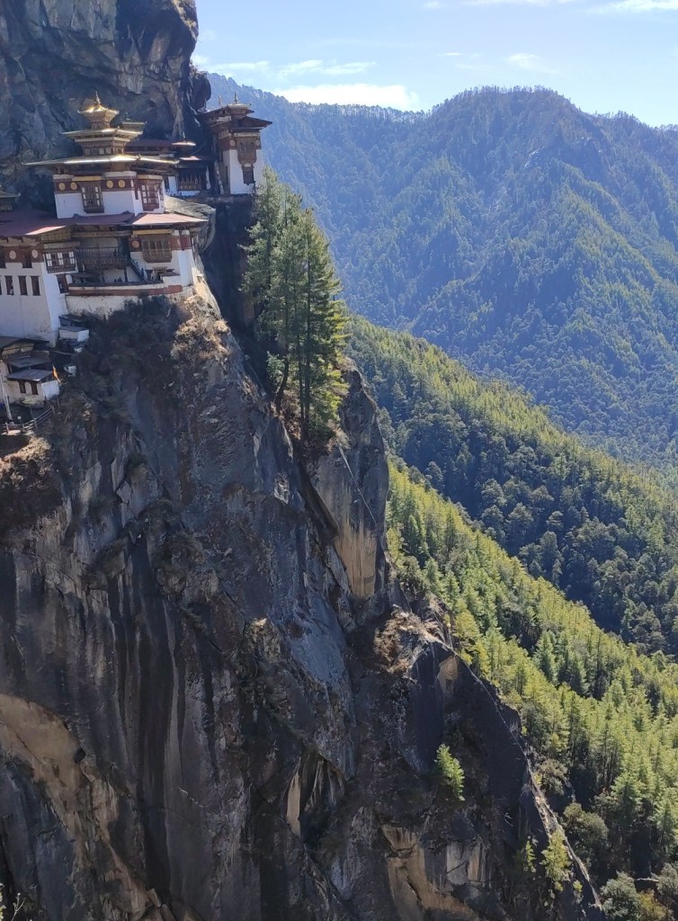 Tiger's nest on the edge of the hill