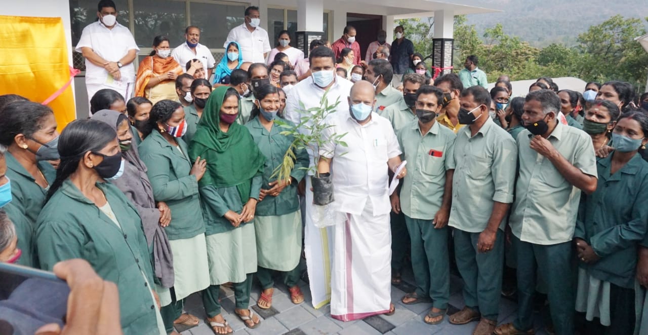 1300 സ്ക്വയർ ഫീറ്റുള്ള ടിഷ്യുക്കൾച്ചർ ലബോറട്ടറി എന്നിവയുടെ നിർമ്മാണ പ്രവർത്തനങ്ങളുടെ ഉദ്ഘാടനം എന്നിവ മന്ത്രി നിർവഹിച്ചു.