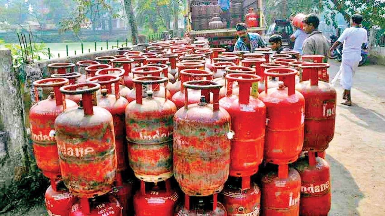 Gas cylinders can now be booked from three dealers simultaneously