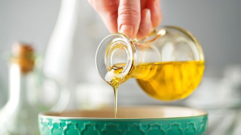 Is it adulterate with oil? Here are some easy ways to find out