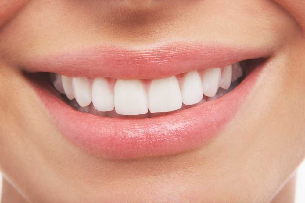 Avoid these bad habits to protect and strengthen the teeth