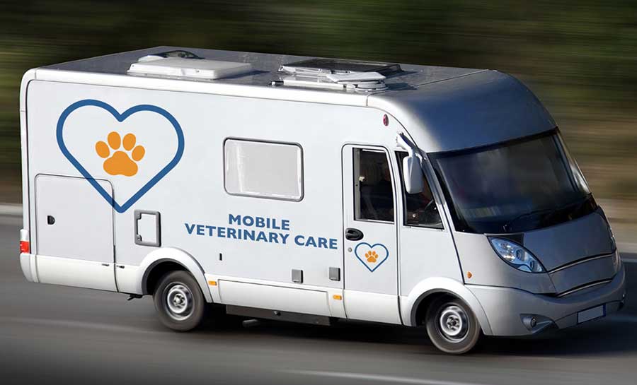 Kanjangad Block Panchayat has set up the first free mobile veterinary clinic in the district