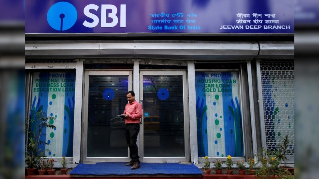 Warning to SBI customers! Link these documents for uninterrupted banking service