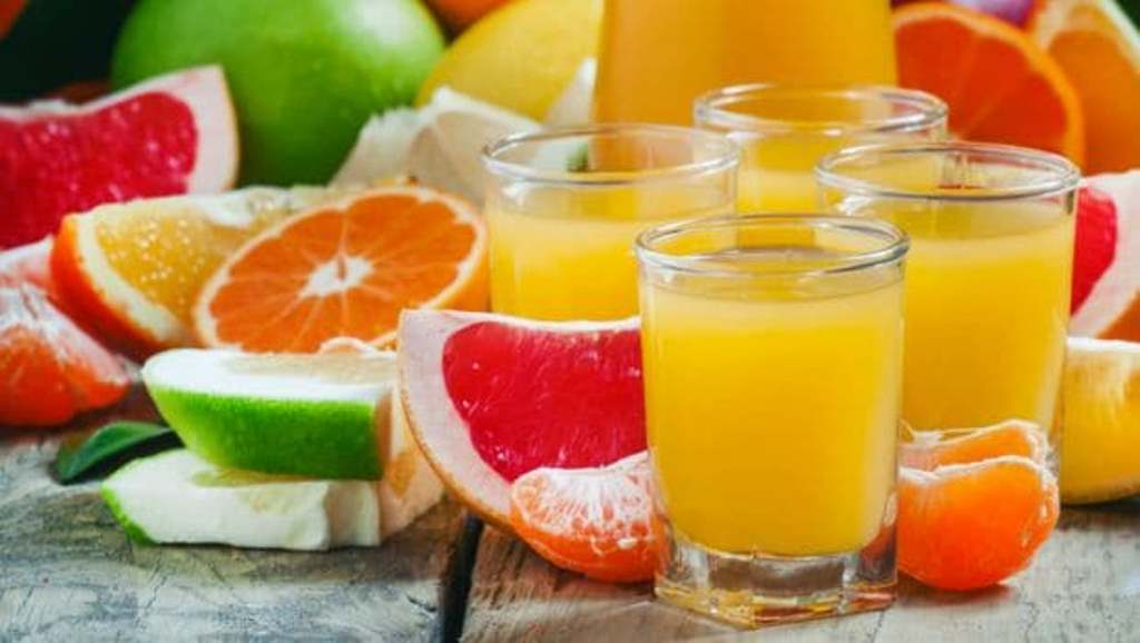 Fruits or their juices are the best - which is healthier?
