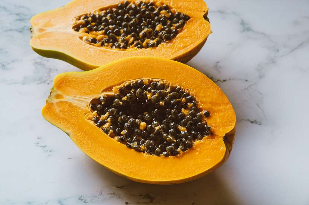 There are many benefits to eating nutritious papaya; know