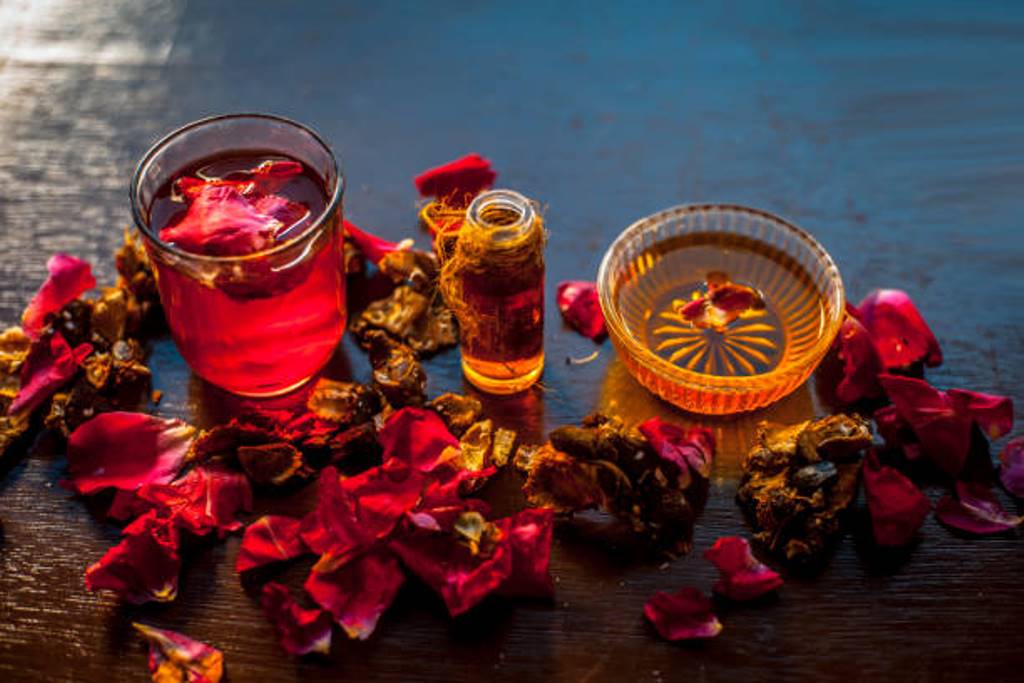 How To Use Rose Water In Beauty Care
