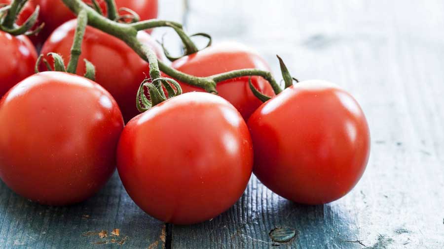 Studies show that tomatoes can help to reduce the risk of breast cancer