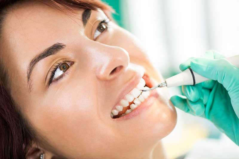 Diabetic patients need to take care of their teeth