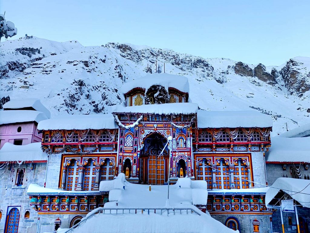 Thick blanket of snow covers Uttarakhand's Badrinath Temple