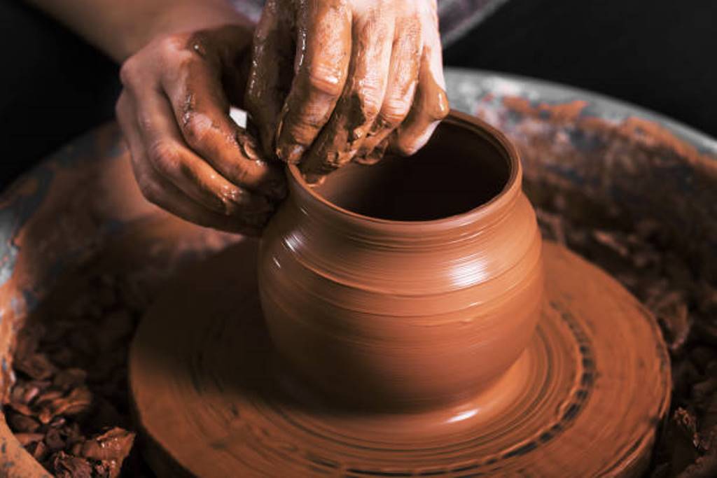 Why is it said to drink water from a clay pot?