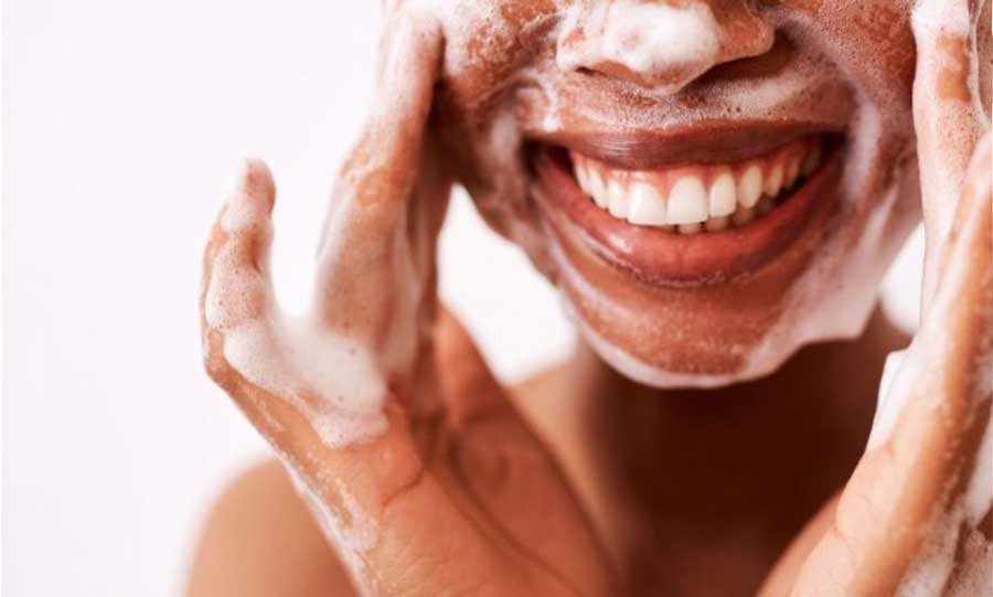 How to wash your face properly