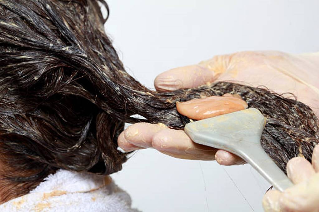 Hair dye can be done naturally at home