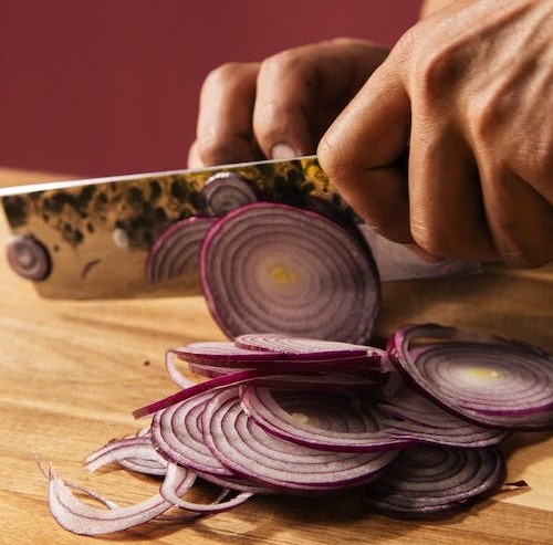 Health benefits of eating onion, lets find out more...