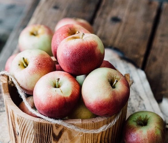 eat apple regularly to reduce diabetes