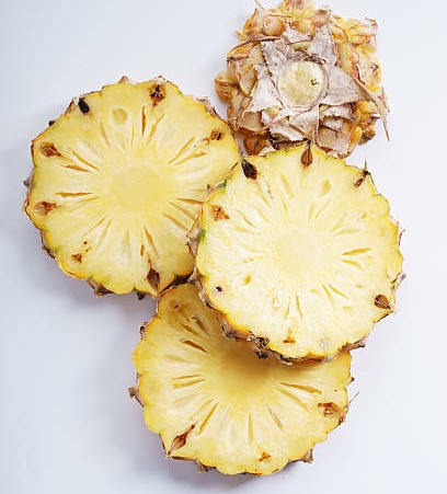 eating Pineapple aids weight loss