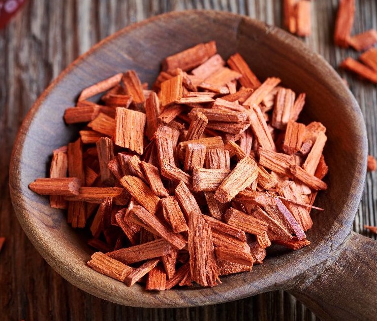 Red sandalwood for glowing skin