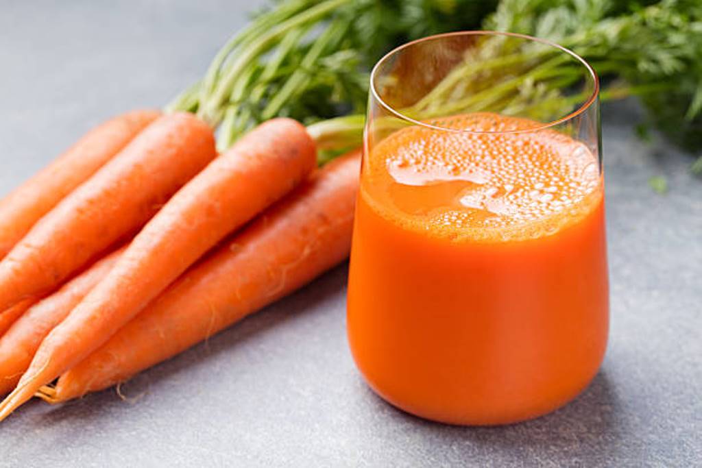Drinking carrot juice daily can help improve skin tone