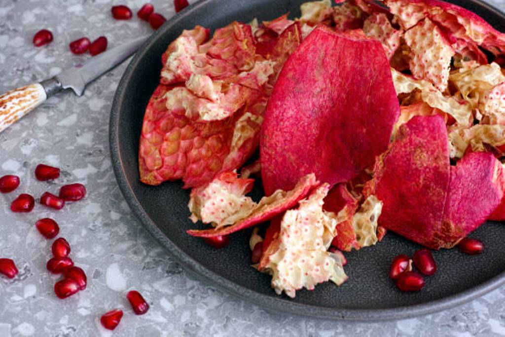 Health benefits of pomegranate peels