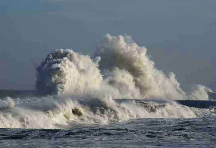 Weather Report: High waves and storm surges likely; Warning for fishermen