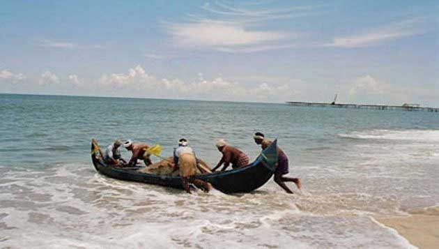 Warning to fishermen; There is a possibility of high waves on the Kerala coast today