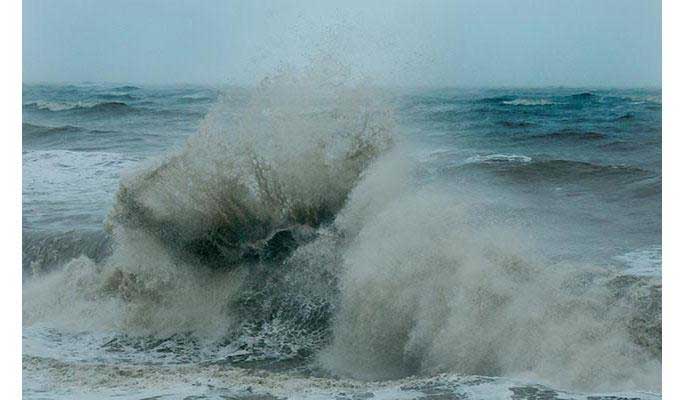High waves and storm surge in Kerala coast