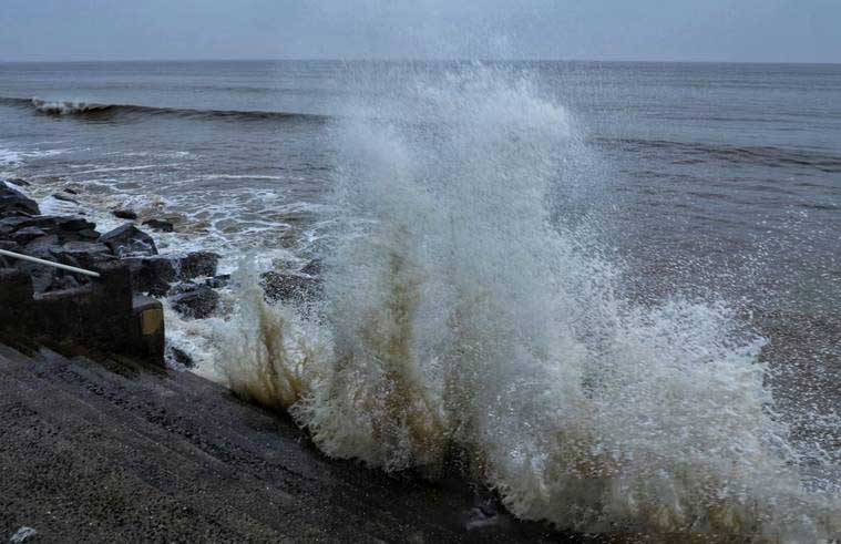 Chance of high waves and storm surge in Kerala coast and south Tamil Nadu coast today