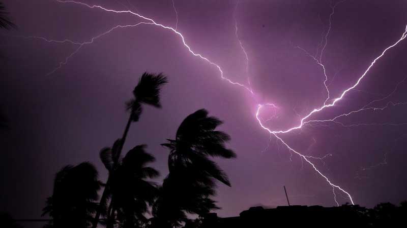 Chance of rain with thunder and lightning at isolated places in Kerala today