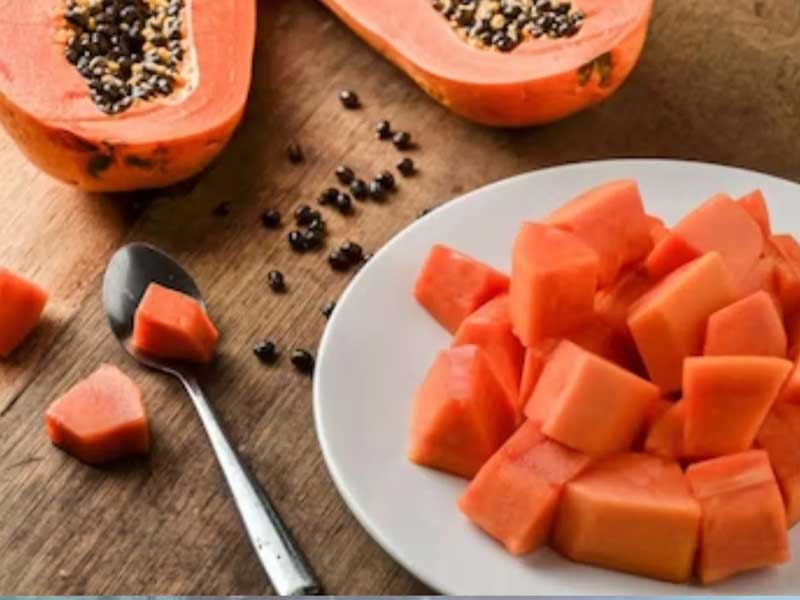 Benefits of eating papaya in the empty stomach