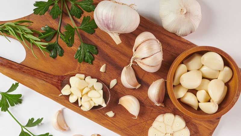 By consuming garlic daily, these beauty problems can be solved
