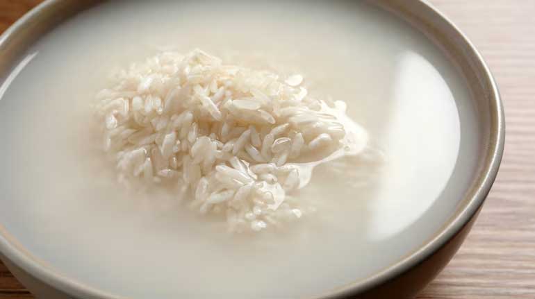 Rice water is effective for hair strength and skin beauty